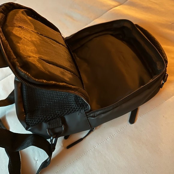 Sling Backpack with USB charge port - Picture 2 of 11